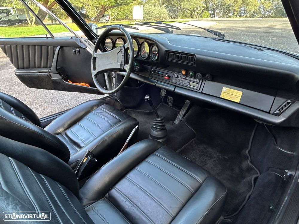 Porsche 911 Série G - 20