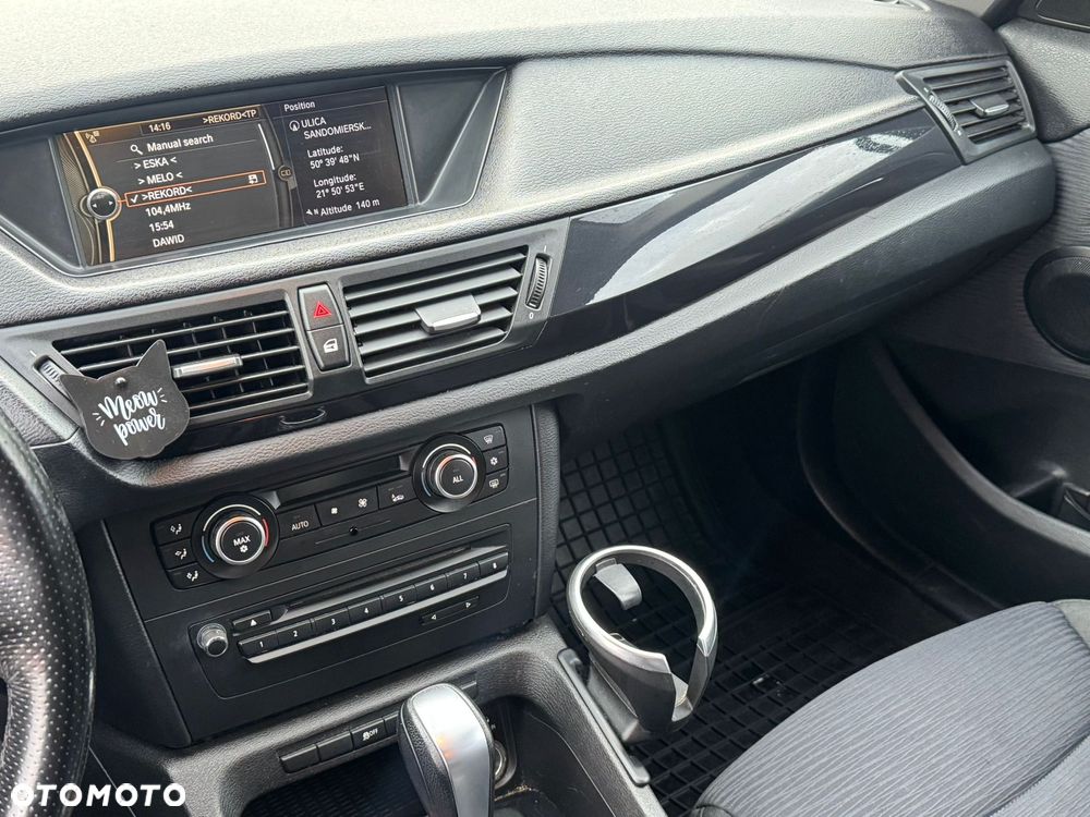 BMW X1 sDrive18d - 16