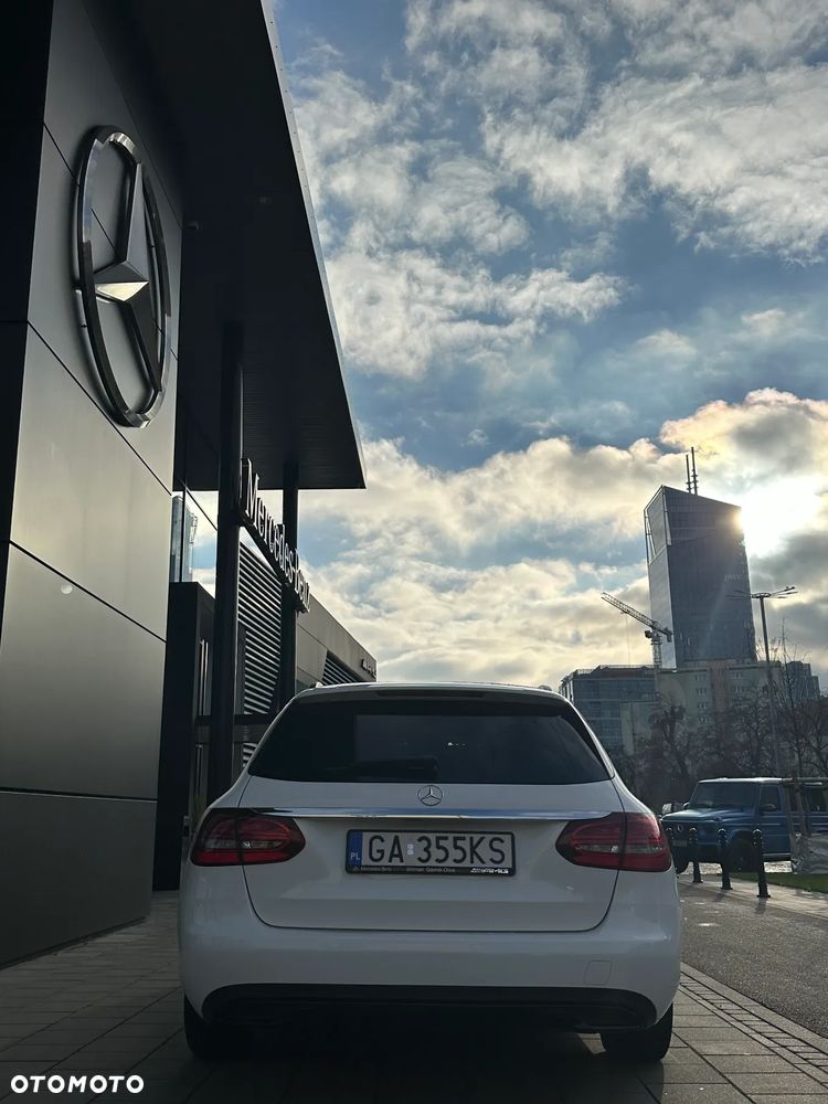 Mercedes-Benz Klasa C 220 d T 9G-TRONIC - 12