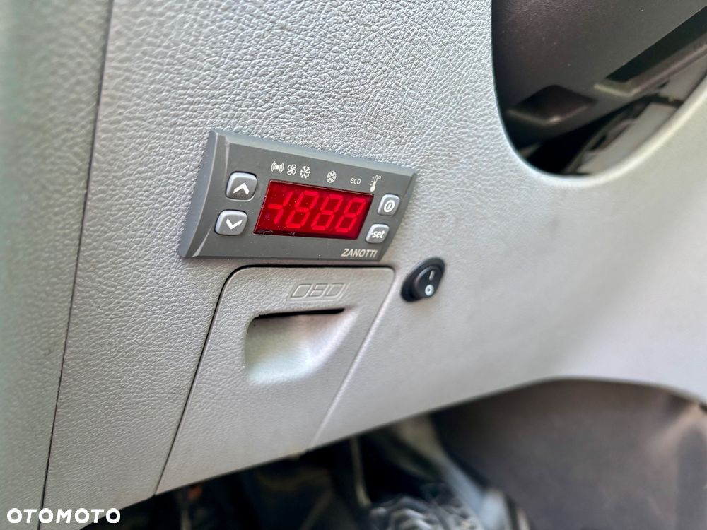 Ford Transit - 23