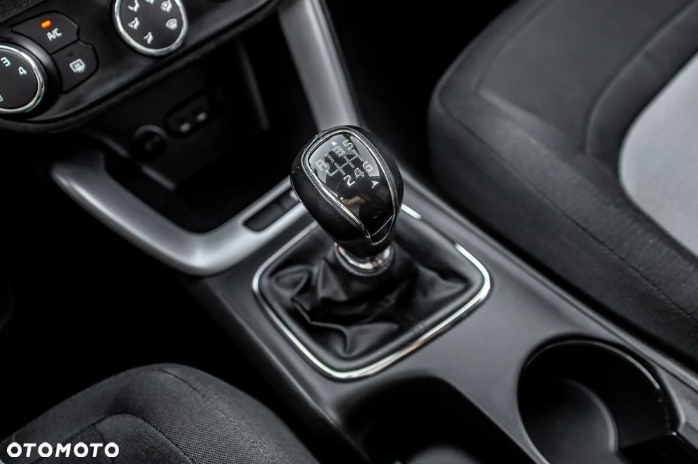 Kia Ceed 1.6 GDI Business Line - 37