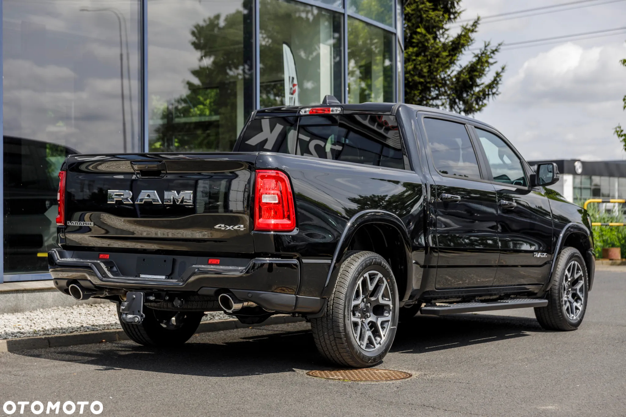 RAM 1500 - 16
