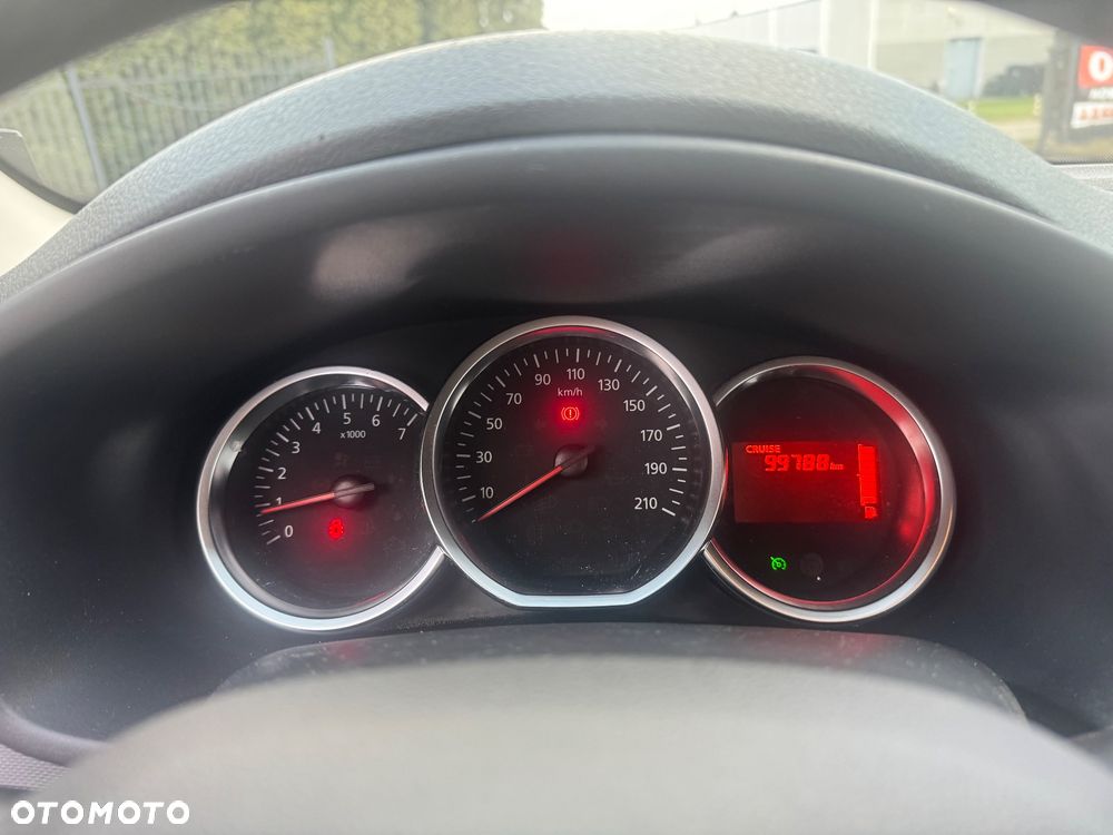 Dacia Sandero - 10