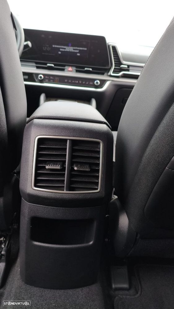 Kia Sportage 1.6 T-GDi PHEV Tech - 12