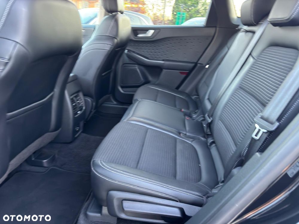 Ford Kuga 1.5 EcoBoost TITANIUM X - 24