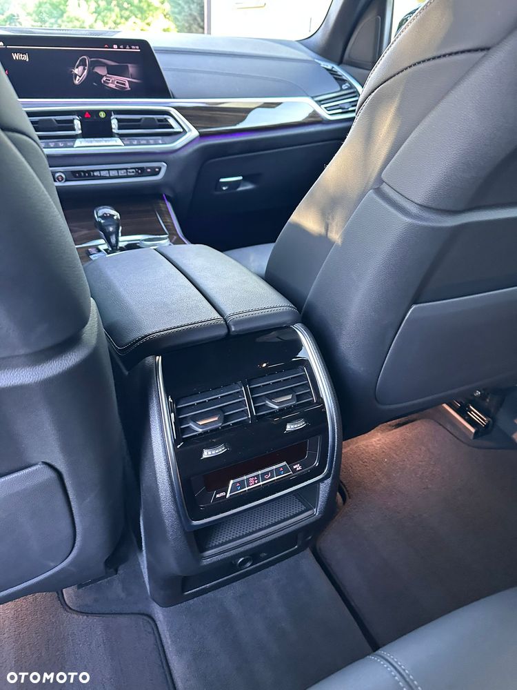 BMW X5 xDrive40i - 22