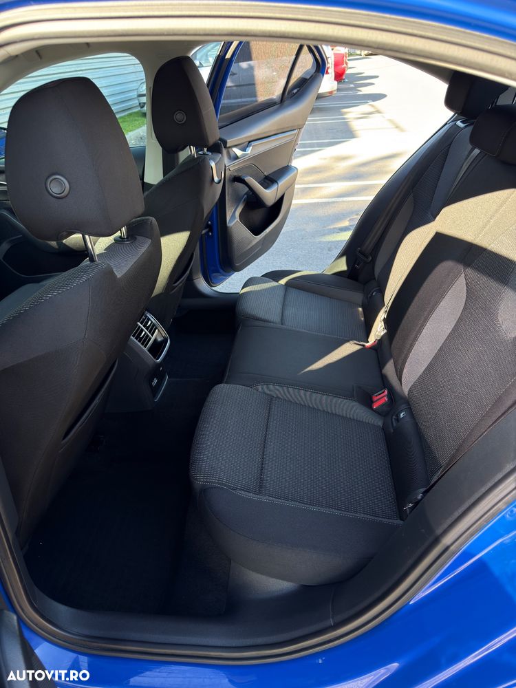 Skoda Octavia 2.0 TDI DSG Ambition - 12