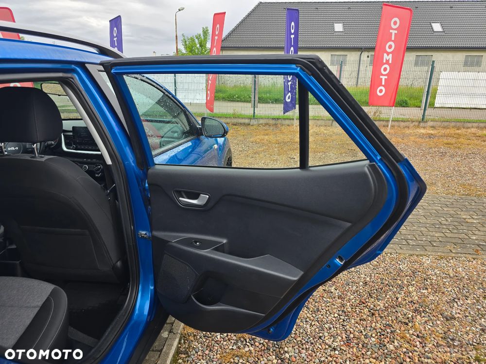 Kia Stonic 1.2 L Business Line - 12