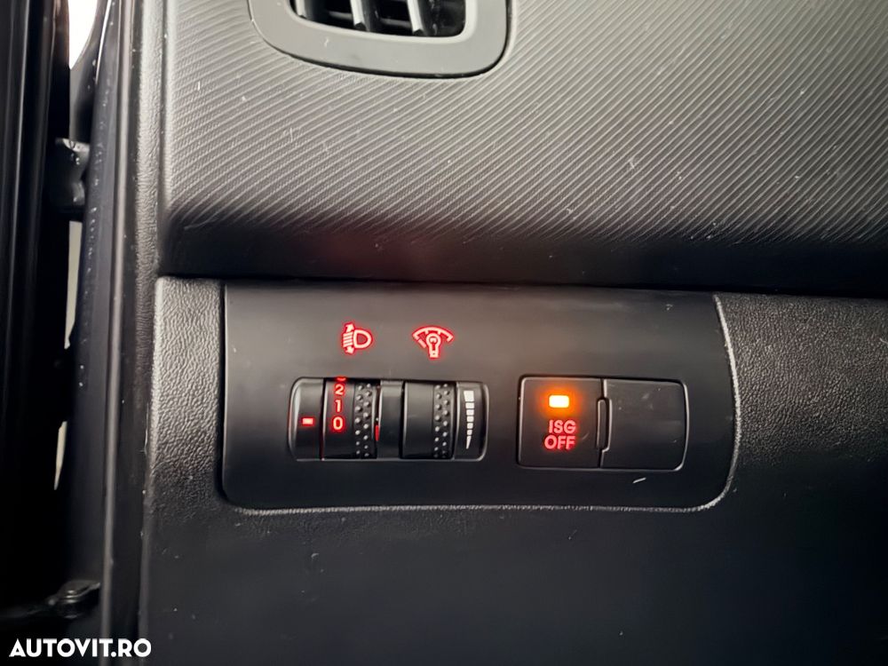 Kia Ceed 1.4 CVVT SW LX - 18