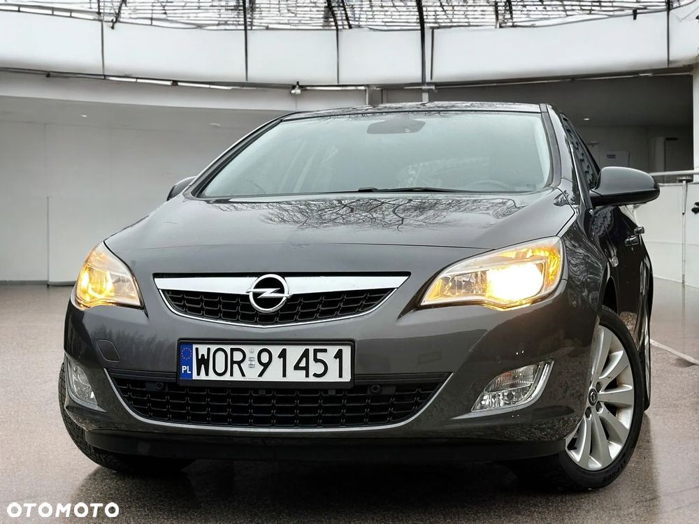 Opel Astra 1.4 T Cosmo - 7