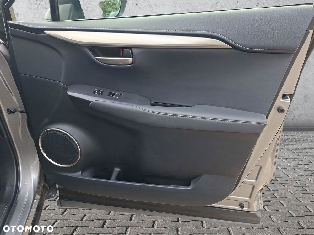 Lexus NX 300 F Impression AWD - 20