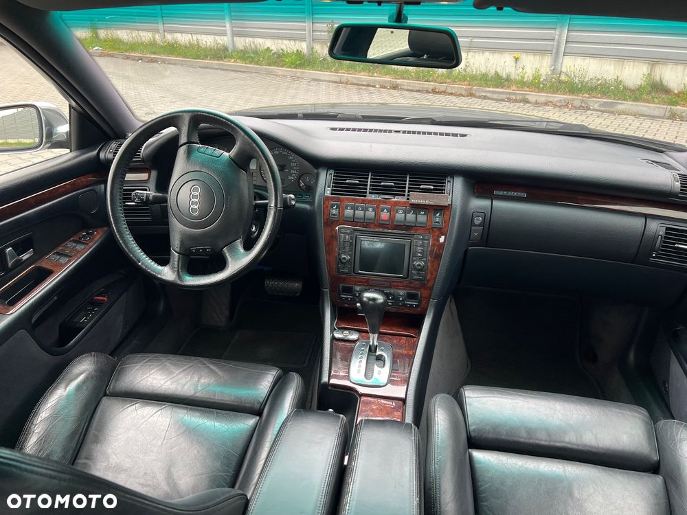 Audi S8 - 15