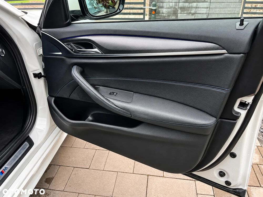 BMW Seria 5 520d xDrive MHEV M Sport sport - 21