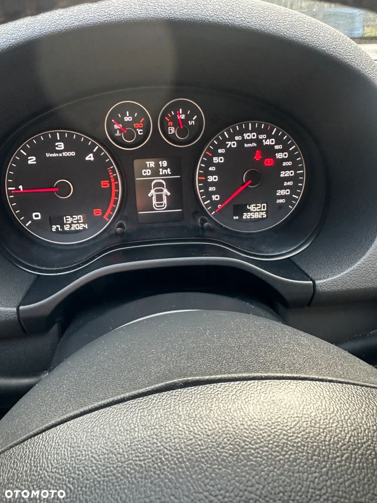 Audi A3 Sportback 2.0 TDI Ambition - 12