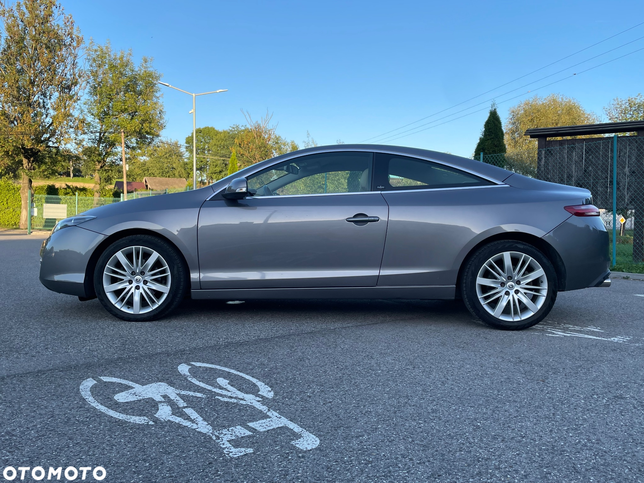 Renault Laguna Coupe dCi 150 FAP - 2