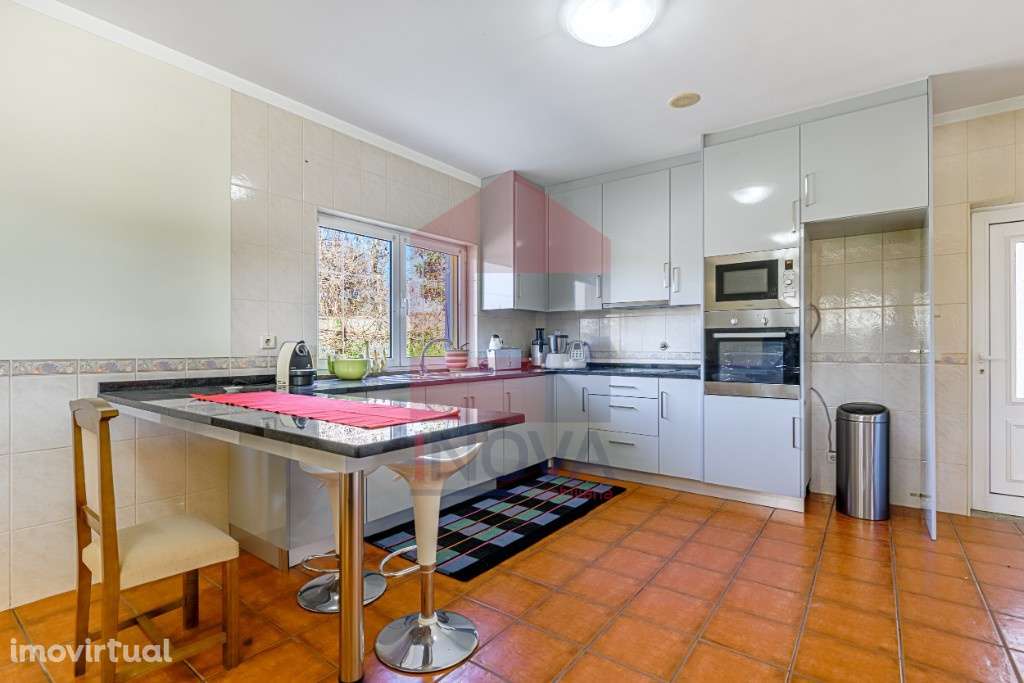 Moradia com piscina, Vila Verde - Grande imagem: 4/36