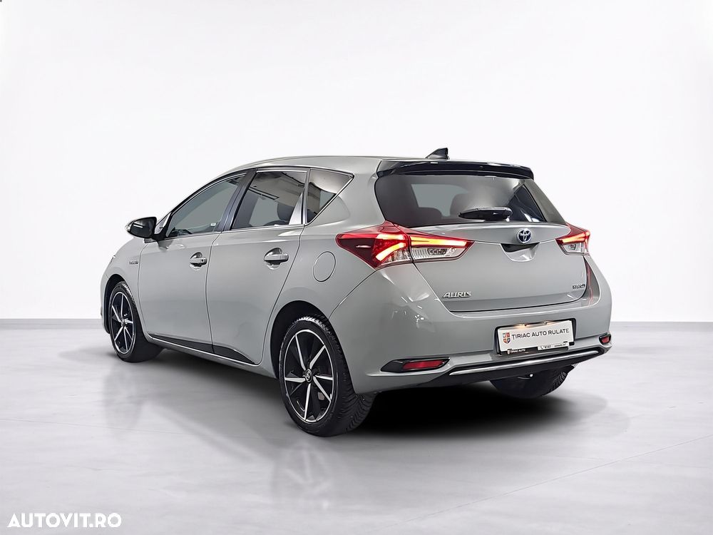 Toyota Auris - 5