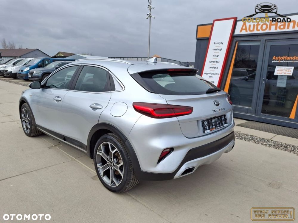 Kia XCeed - 8
