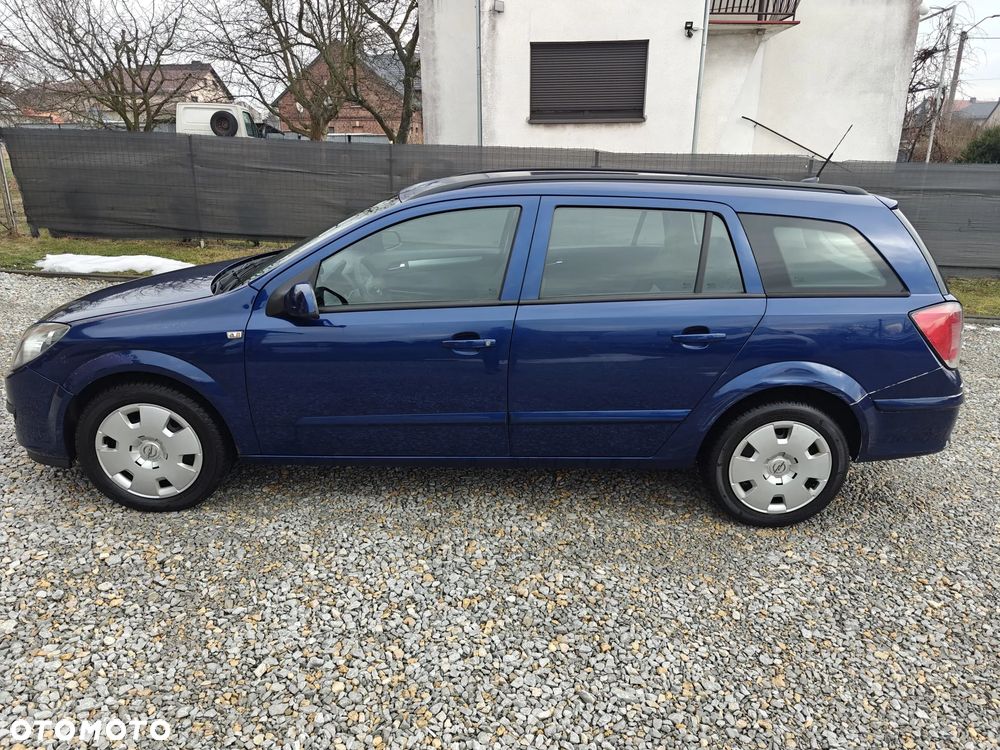 Opel Astra 1.9 CDTI Essentia - 5