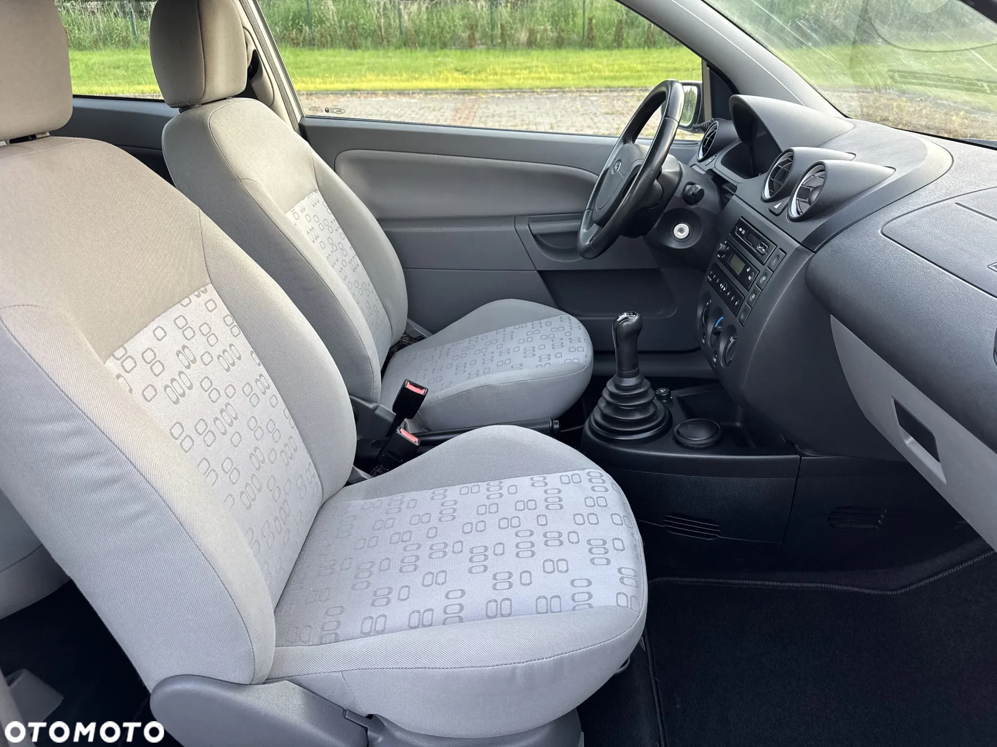 Ford Fiesta 1.4 - 8