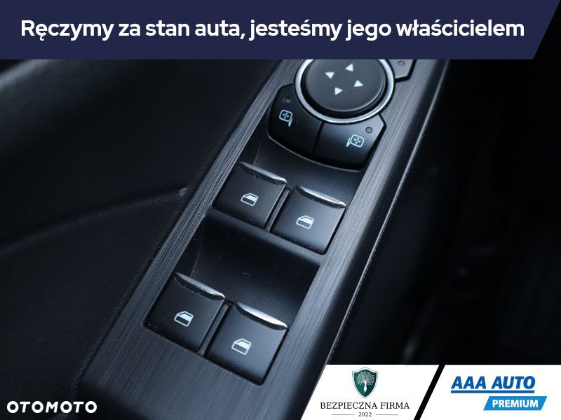 Ford Kuga - 17