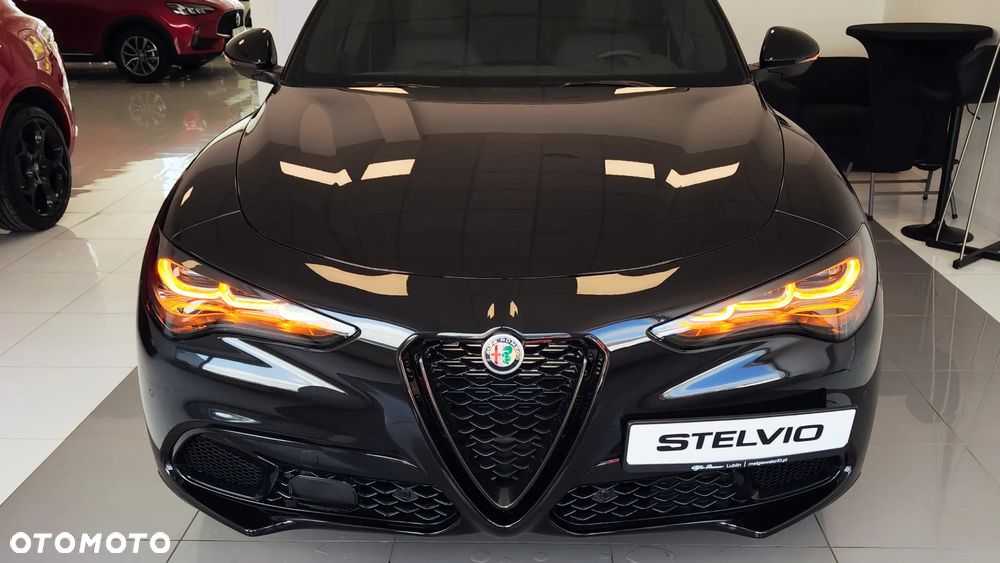 Alfa Romeo Stelvio 2.0 Turbo Veloce Q4 - 4