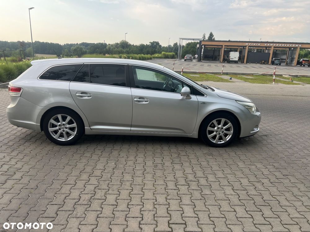Toyota Avensis 2.2 D-CAT Prestige - 3