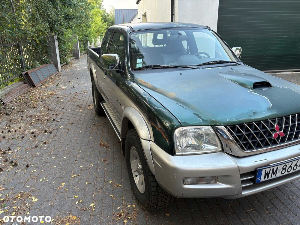 Mitsubishi L200 - 4