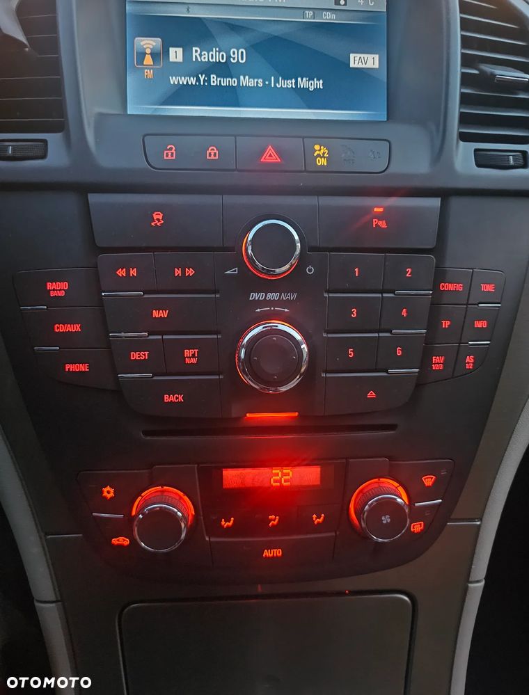Opel Insignia 1.6 Turbo Cosmo - 14