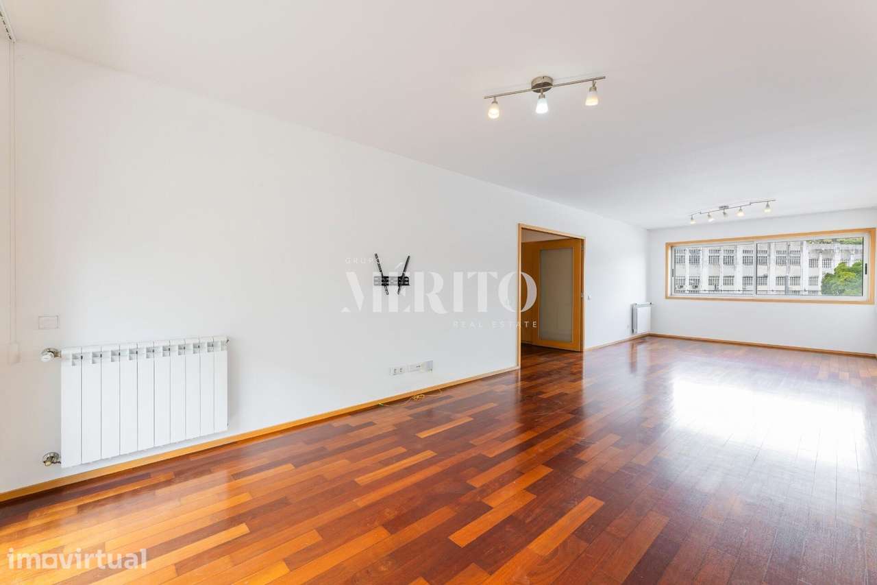 T3 Exclusivo no Centro de Vila Nova de Famalicão | Conforto, Espaço e - Grande imagem: 3/17