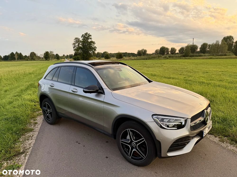 Mercedes-Benz GLC 300 4-Matic - 2