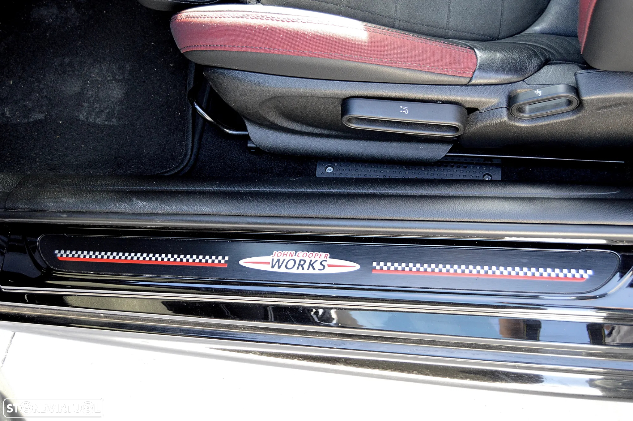 MINI 3 Portas John Cooper Works Aut. - 23