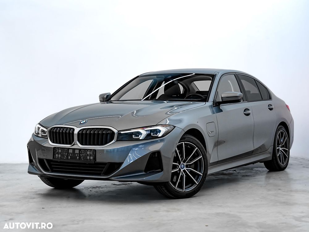 BMW Seria 3 330e xDrive AT PHEV - 8