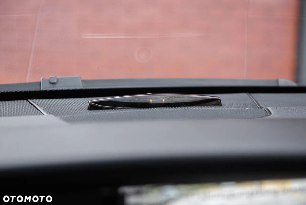 Mercedes-Benz Klasa E 350 CGI Coupe BlueEFFICIENCY 7G-TRONIC Avantgarde - 23