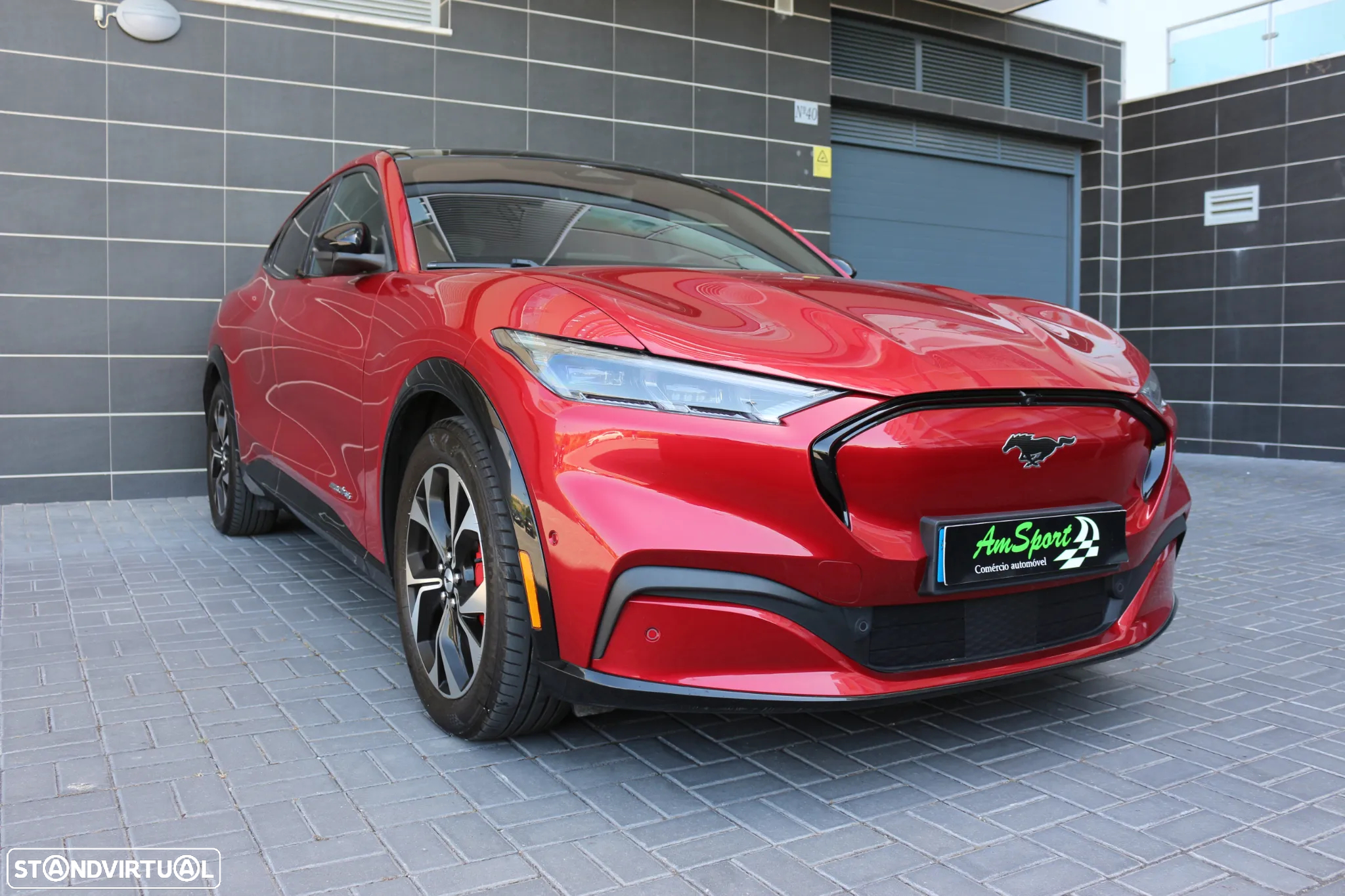 Ford Mustang Mach-E Premium AWD - 2