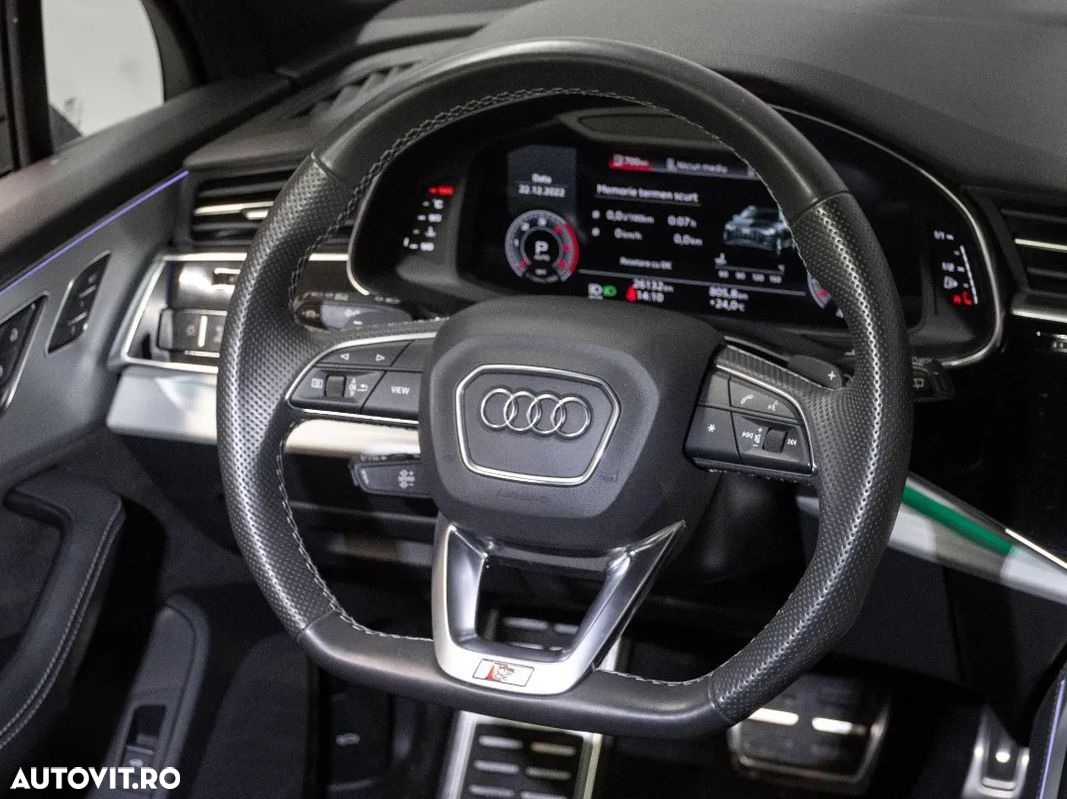 Audi Q7 - 12