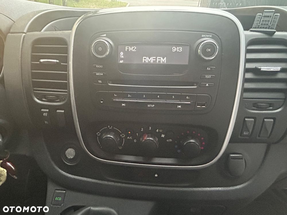Opel Vivaro - 21