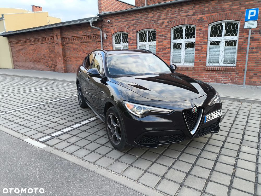 Alfa Romeo Stelvio 2.0 Turbo 16V AT8-Q4 Ti - 2