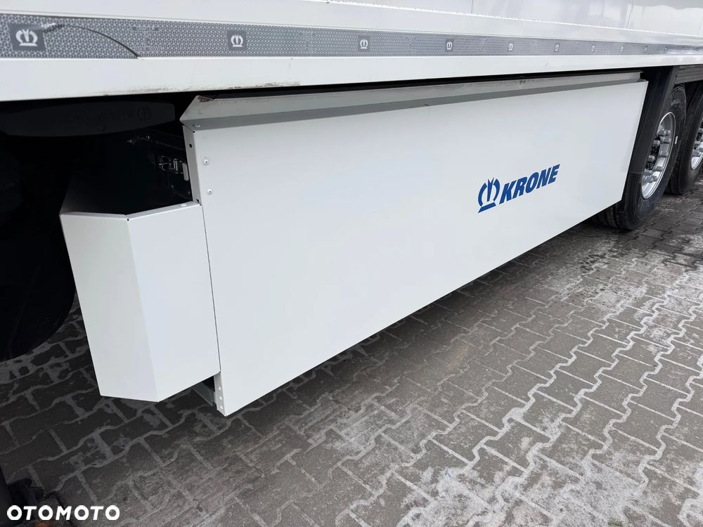 Krone Chłodnia ,Doppelstock , Carrier Vector 1550 - 23