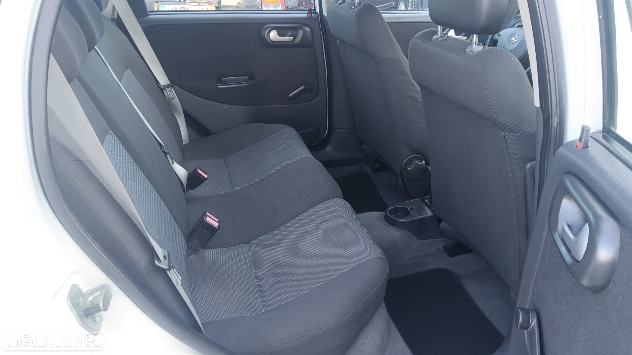 Opel Corsa 1.3 CDTi Enjoy - 11