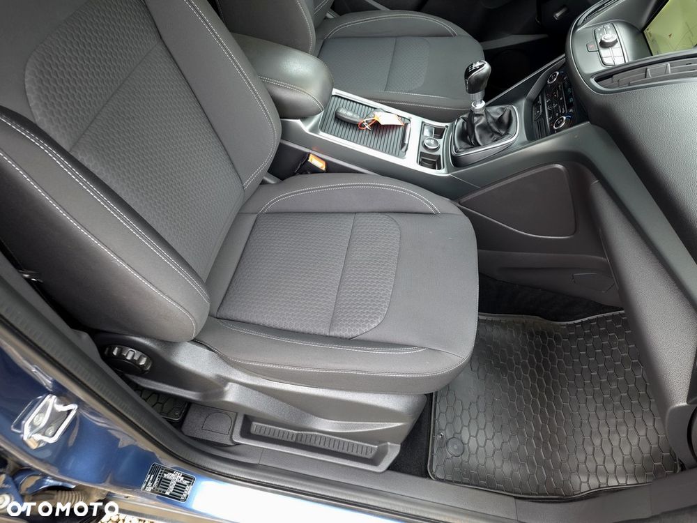 Ford Kuga 2.0 TDCi FWD Titanium - 14