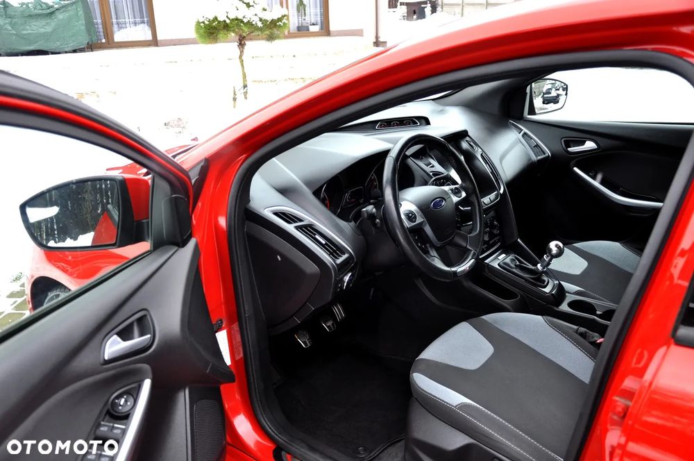 Ford Focus 2.0 EcoBoost ST mit Leder-Sport-Paket - 21