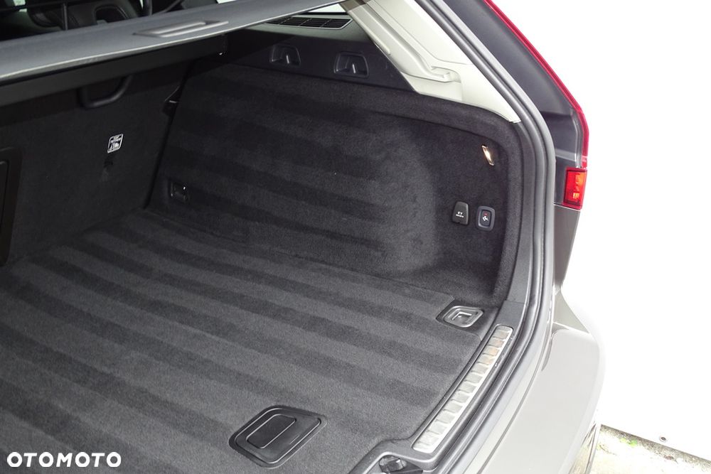 Volvo V60 D4 Inscription - 27