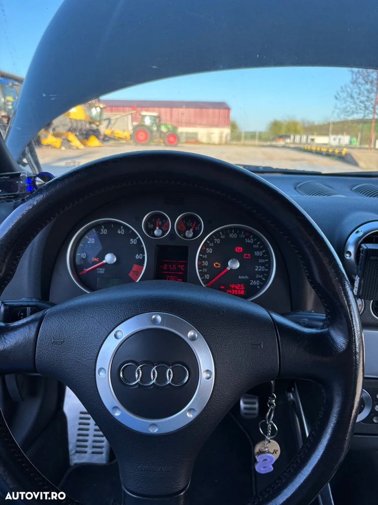 Audi TT 1.8 T quattro - 23