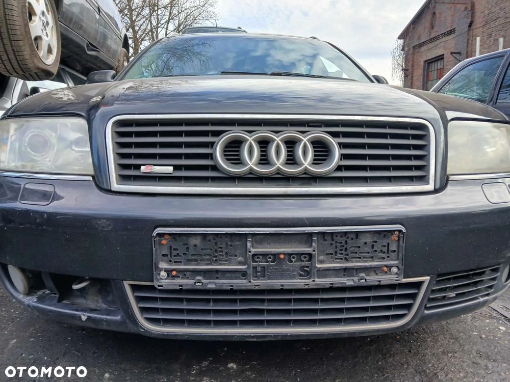 Audi A6 C5 Zderzak przedni - 1