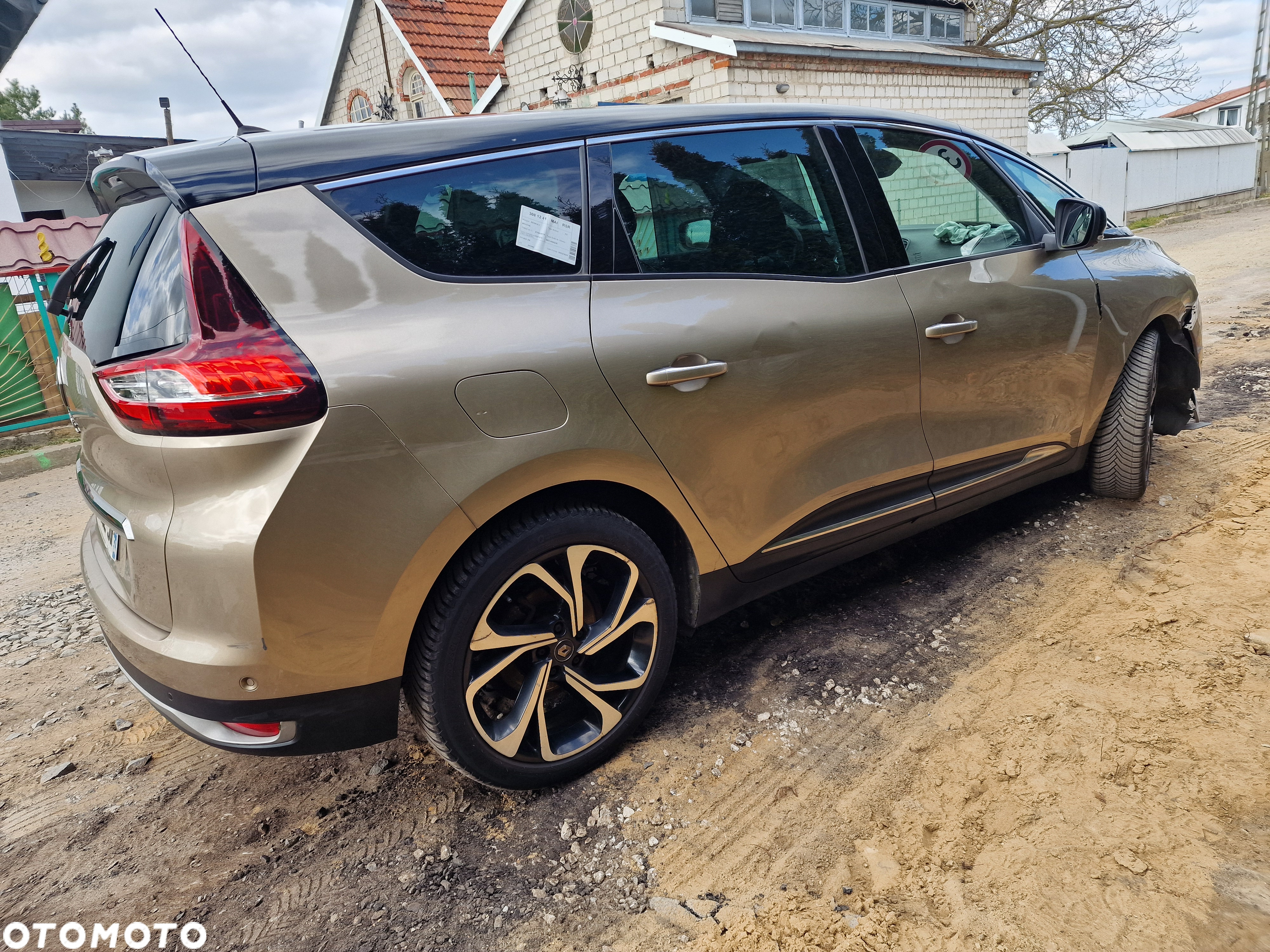 Renault Grand Scenic TCe 160 GPF BOSE EDITION - 6