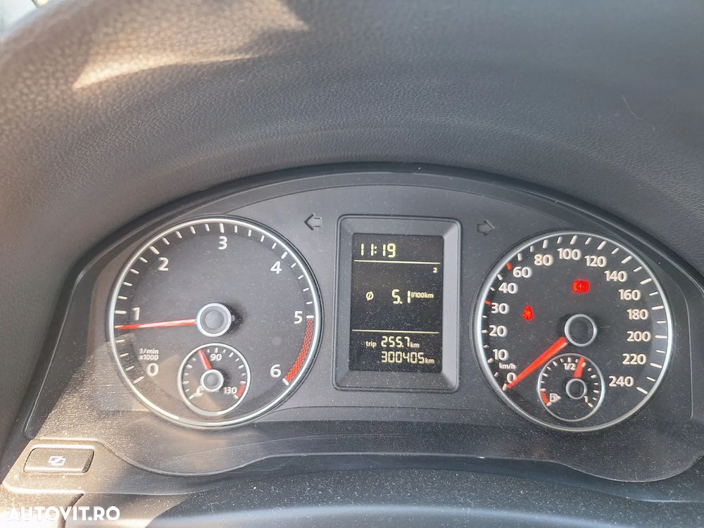 Volkswagen Golf Plus 2.0 TDI Comfortline - 11