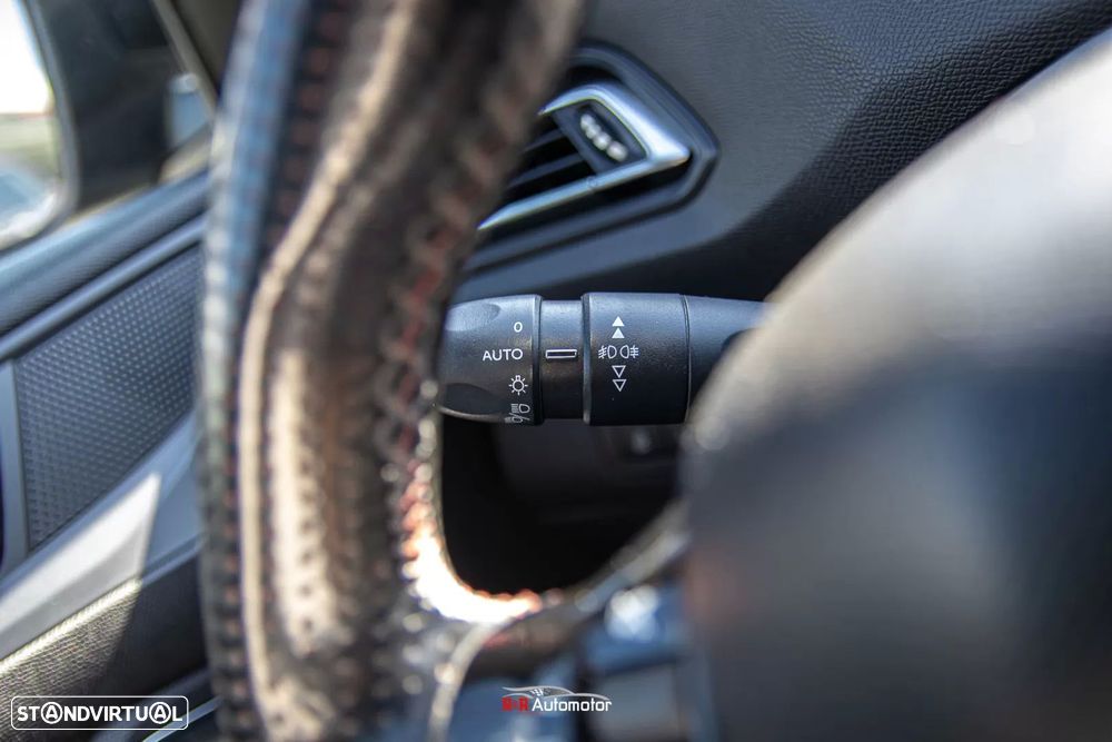 Peugeot 308 SW 1.6 BlueHDi GT Line - 36