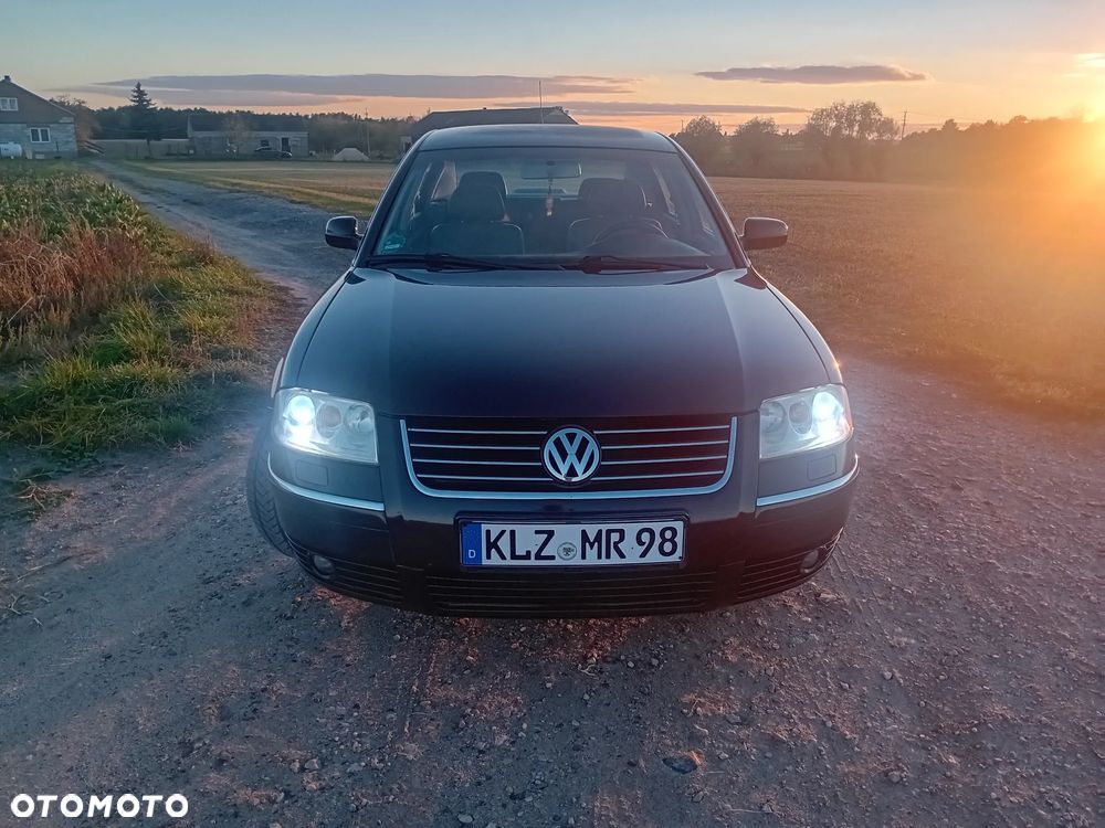 Volkswagen Passat 2001 photo 2