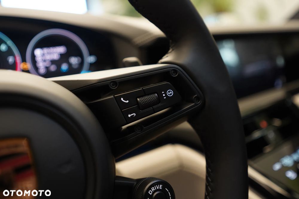 Porsche Panamera - 16